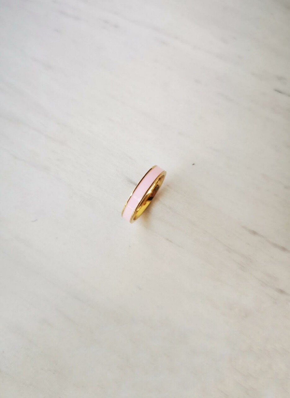 Enameled ring pink
